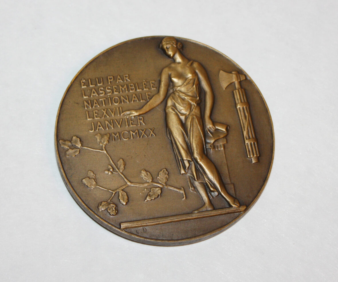 A Paul DESCHANEL, président de la République française médaille en bronze signée par Drivier.