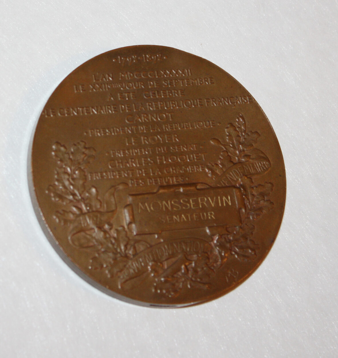 Médaille commémorative en bronze signée Max Bourgeois.