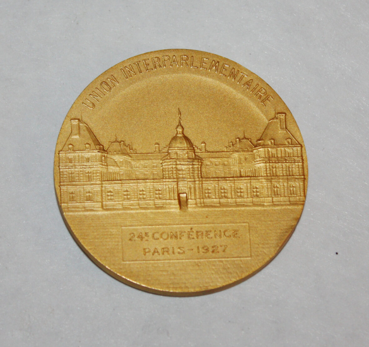 Médaille commémorative en bronze signée Henri Dubois.
