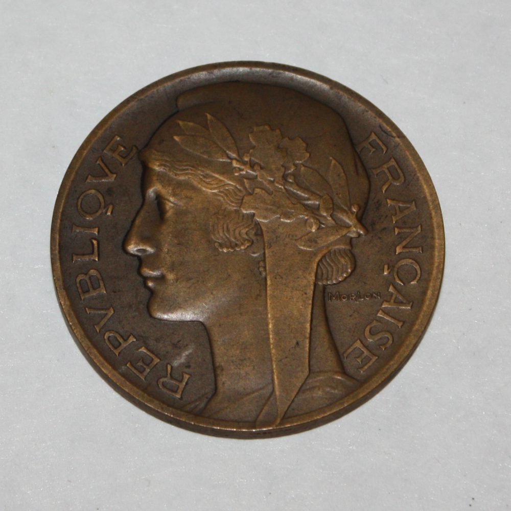 Médaille Commémorative Franc-maçonnerie En Métal - 40x40x3 Mm - Collection, Décoration, Cadeau - Sous étui Plastique